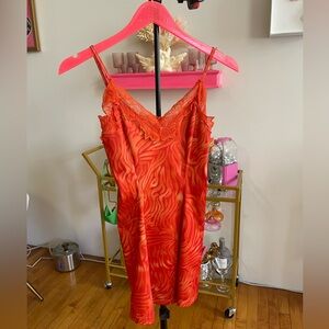 Eye-catching Peppermayo Orange Swirl Lace Mini in Size Small